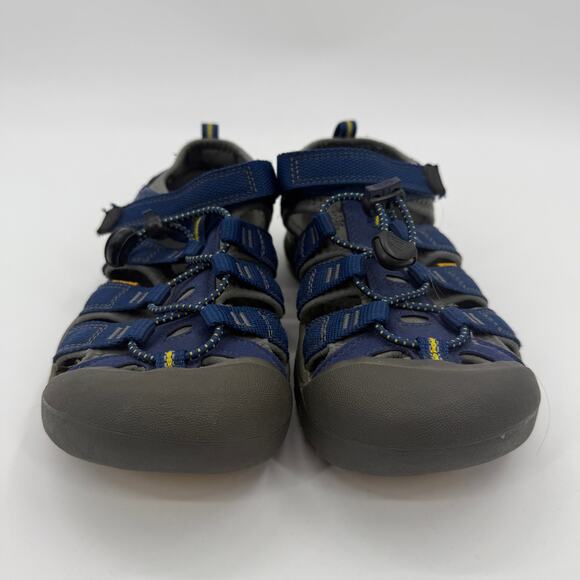 KEEN Big Kids Newport Sandal Size 4 Blue Adjustable Hiking Water Closed Toe Shoe - Picture 2 of 8